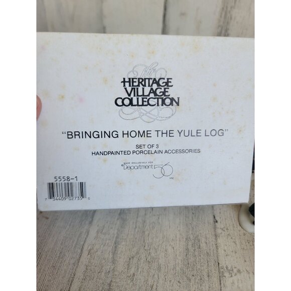 Dept 56 55581 bringing home the yule log village accessory xmas - Picture 6 of 6